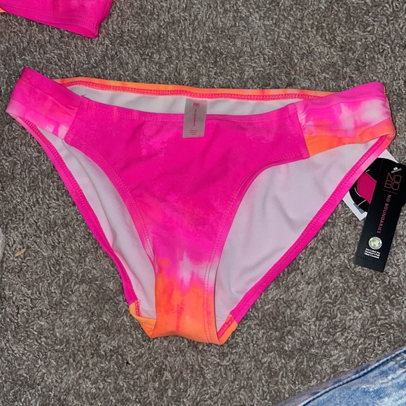 Swimsuit - Picture 2 of 2